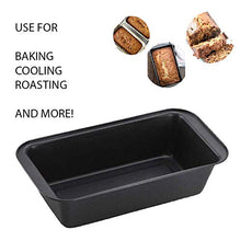 Practical non-stick baking tray for everyday baking.